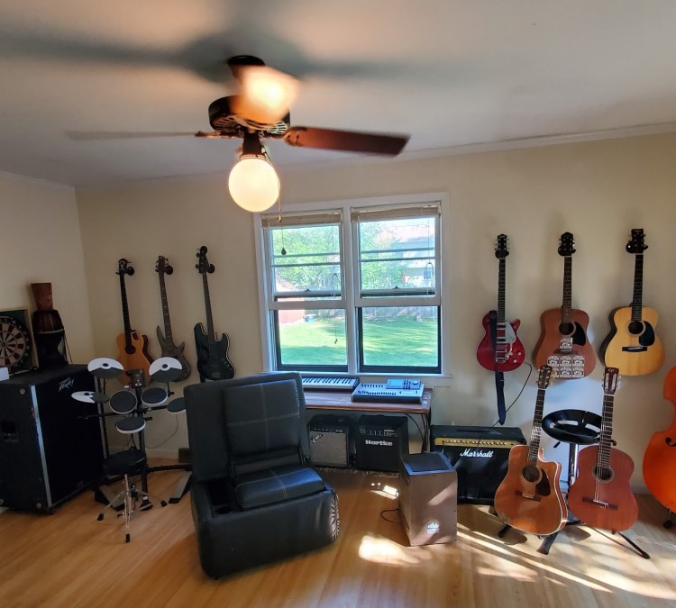 pickens-guitar-studio-photo